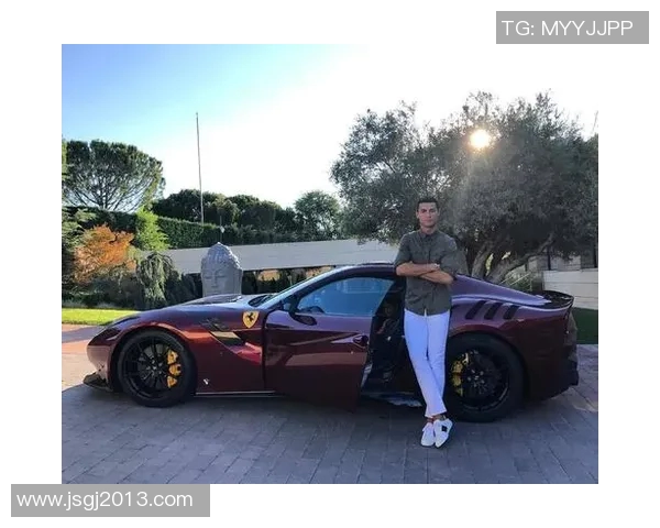 足球明星的奢华旅程揭秘：头等舱里的荣耀与梦想